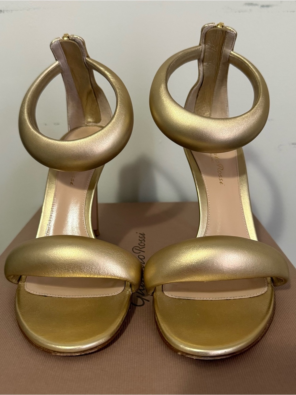 Gianvito Rossi Bijoux Gold Nappa Leather Ankle Strap Sandals Heels Size 37